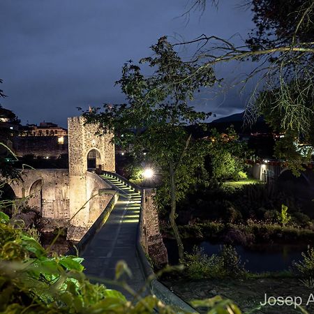 Hotel Els Jardins De La Martana Besalú Exterior foto