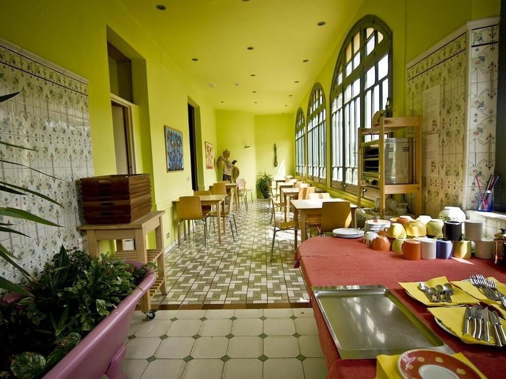 Hotel Els Jardins De La Martana Besalú Exterior foto