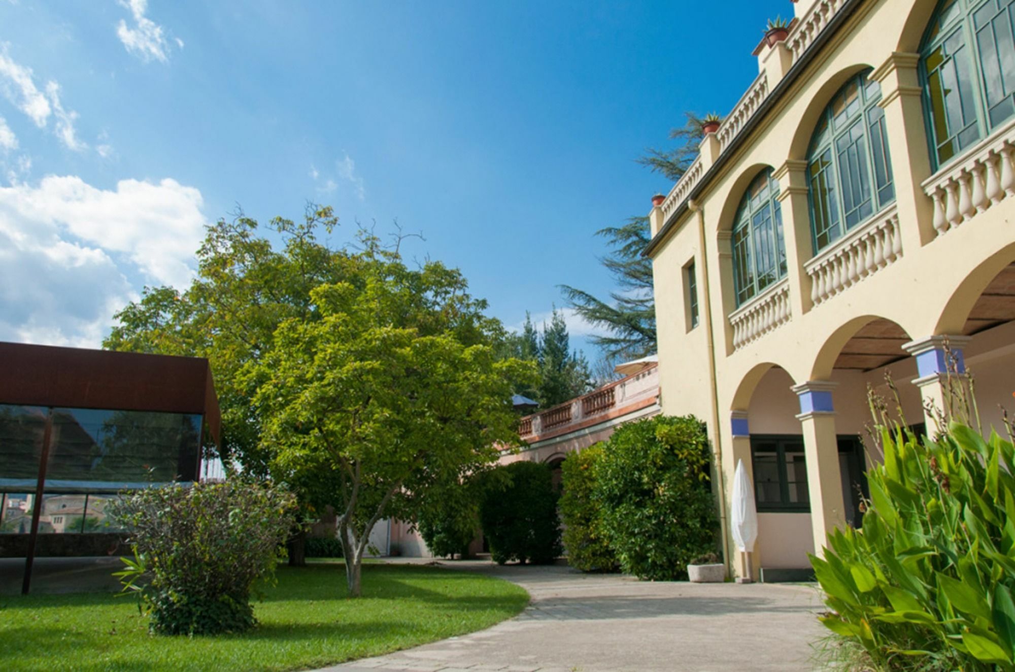 Hotel Els Jardins De La Martana Besalú Exterior foto