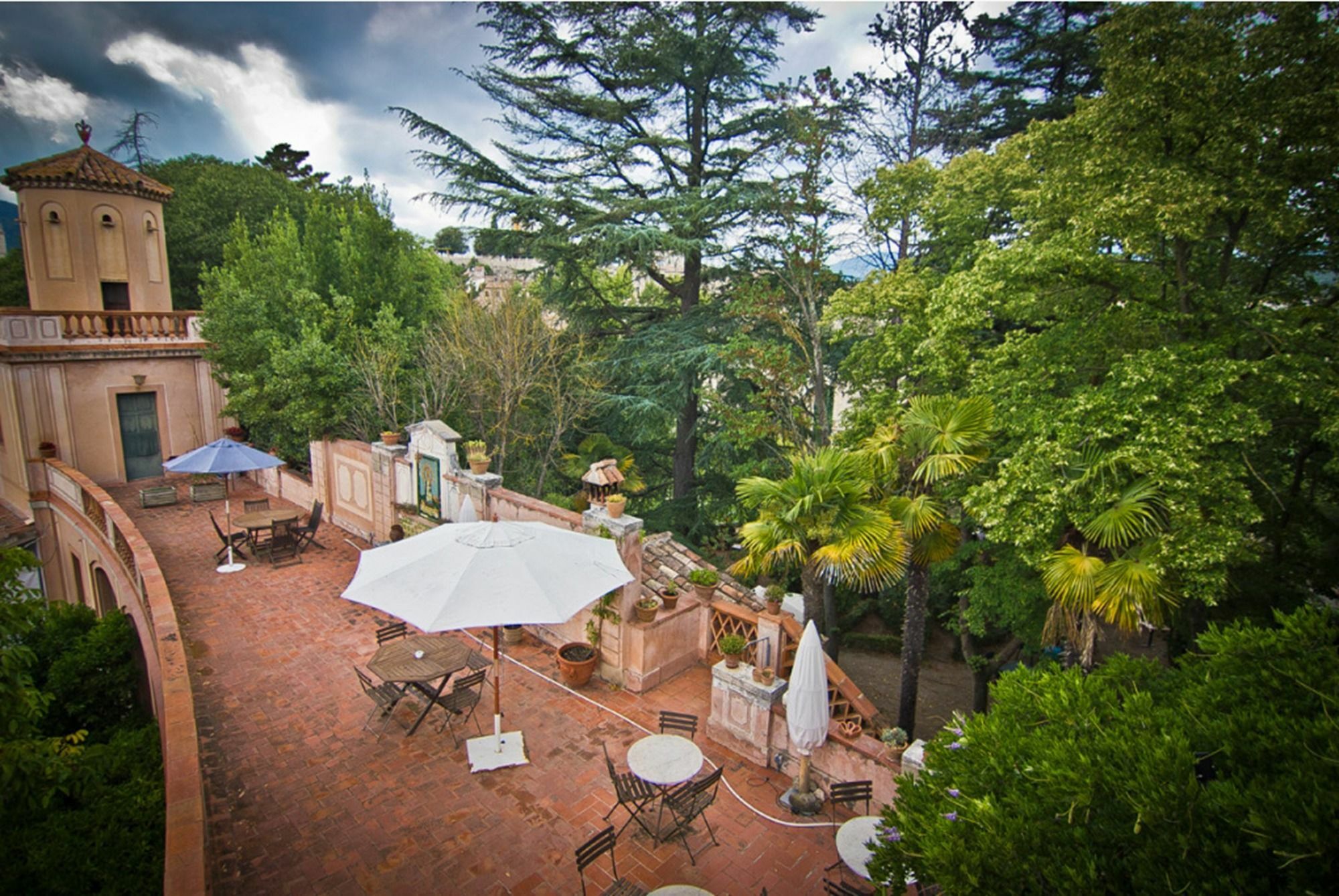 Hotel Els Jardins De La Martana Besalú Exterior foto